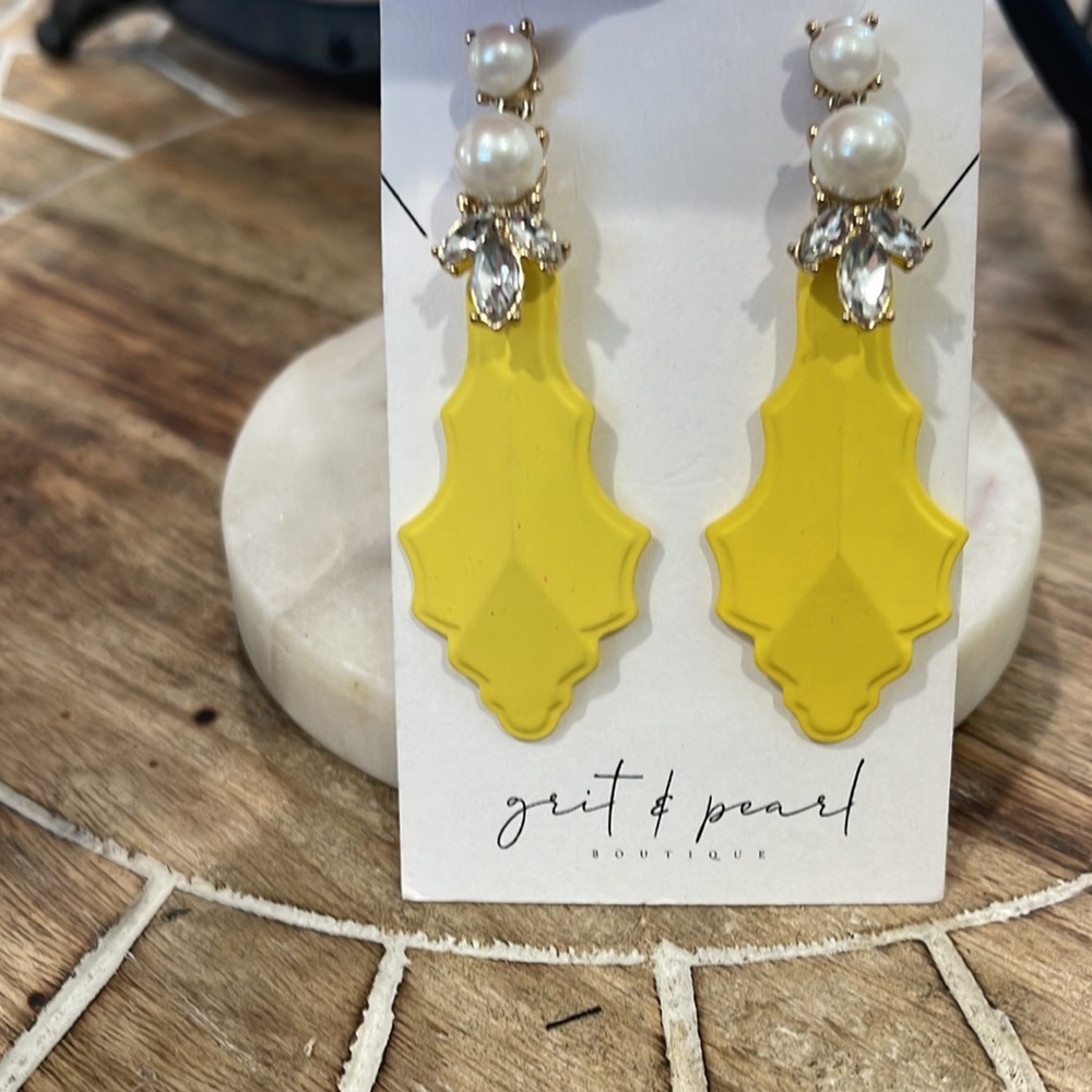 Yellow tassel Pearl earrings